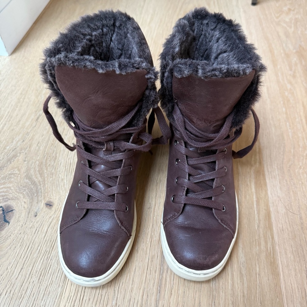 UGG leather sneakers, espresso brown, size 8 Shearling lined and lace up boots